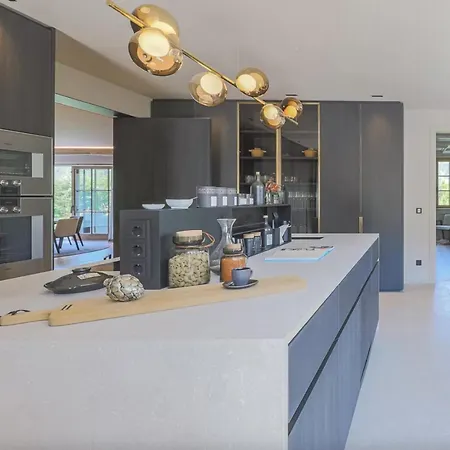 Appartement Lux 3-bedroom 200m To Lift
