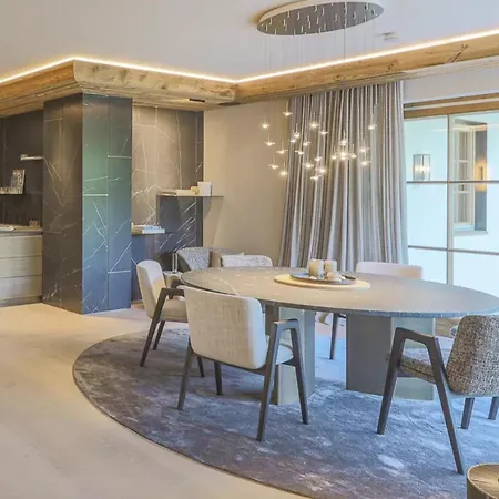 Lux 3-bedroom 200m To Lift Nasserein